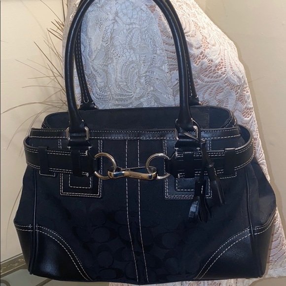 Coach Handbags - Coach bag